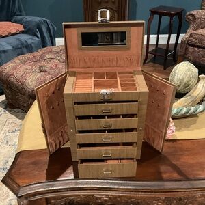 Elegant Wooden Jewelry Organizer